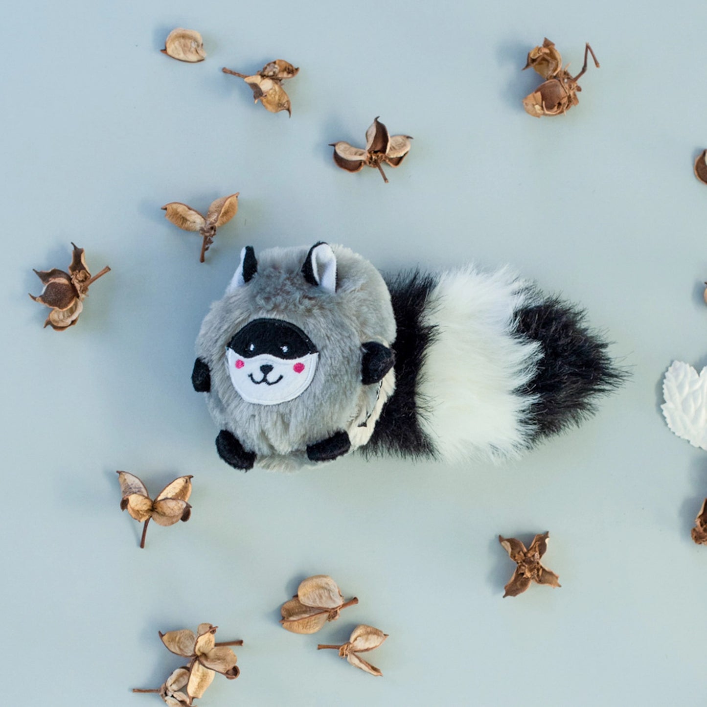 Raccoon Zippypaws Bushy Throw