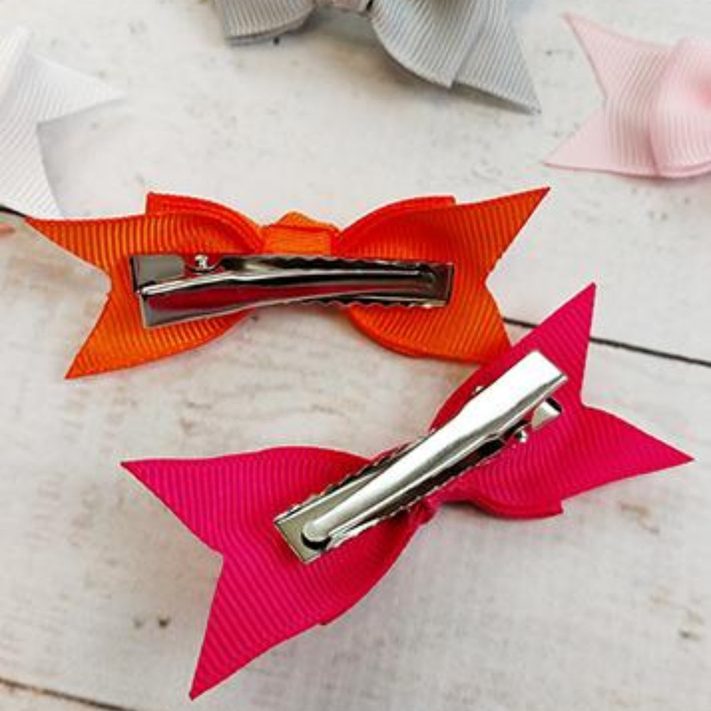 Baby | Solid Color Bow Clippie