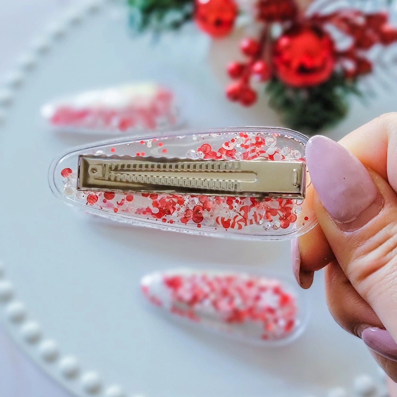 3" Shaker Clip - Candy Cane