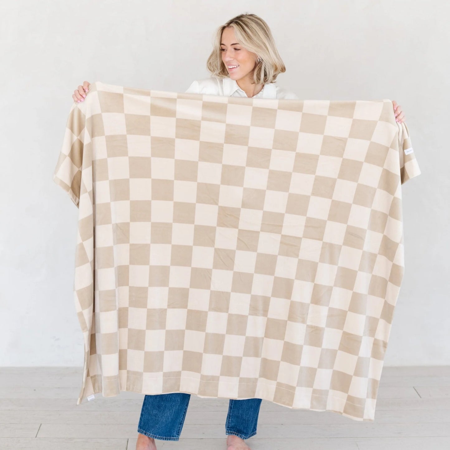 Neutral Checkered Minky Stretch Throw Blanket