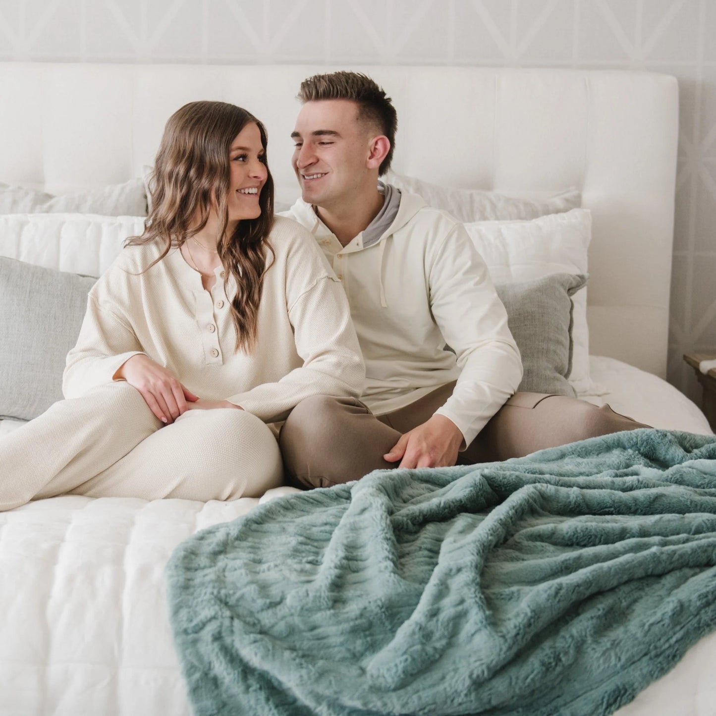 Eucalyptus Patterned Faux Fur Throw Blanket