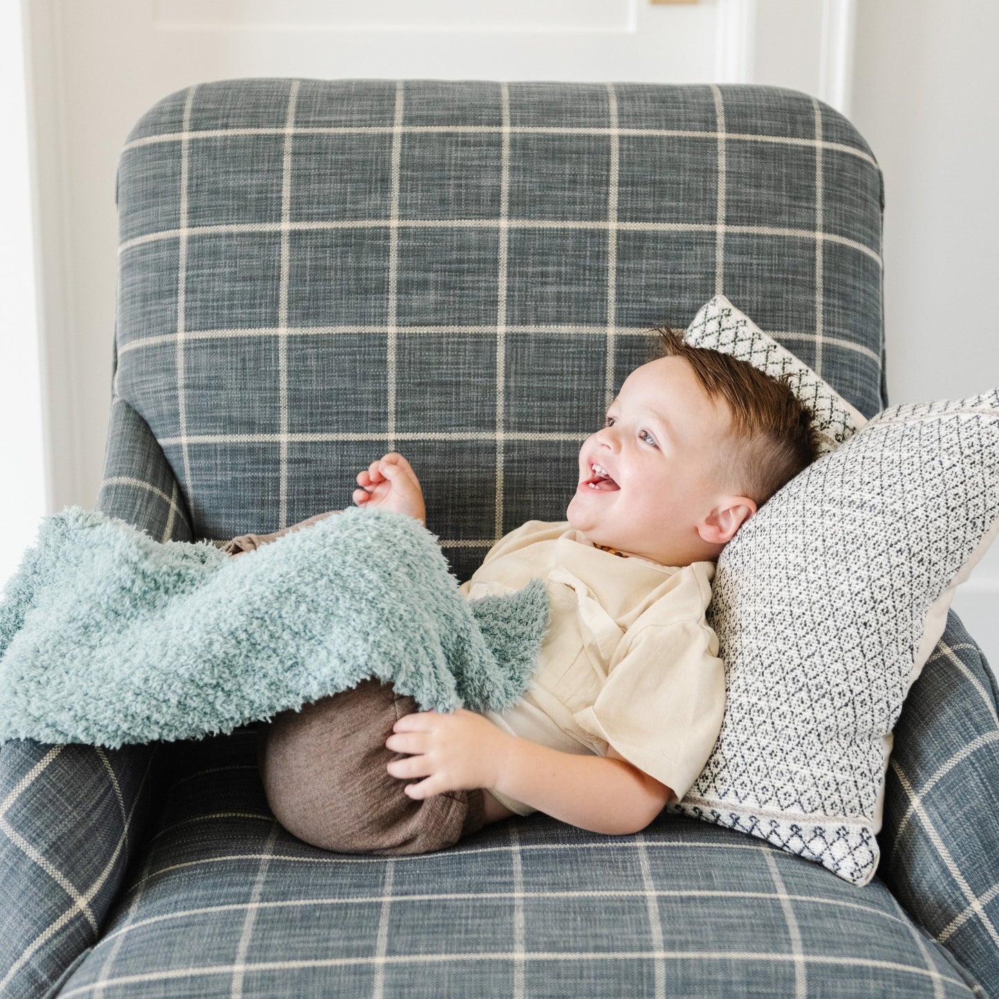 Surf Ribbed Bamboni Receiving Blanket