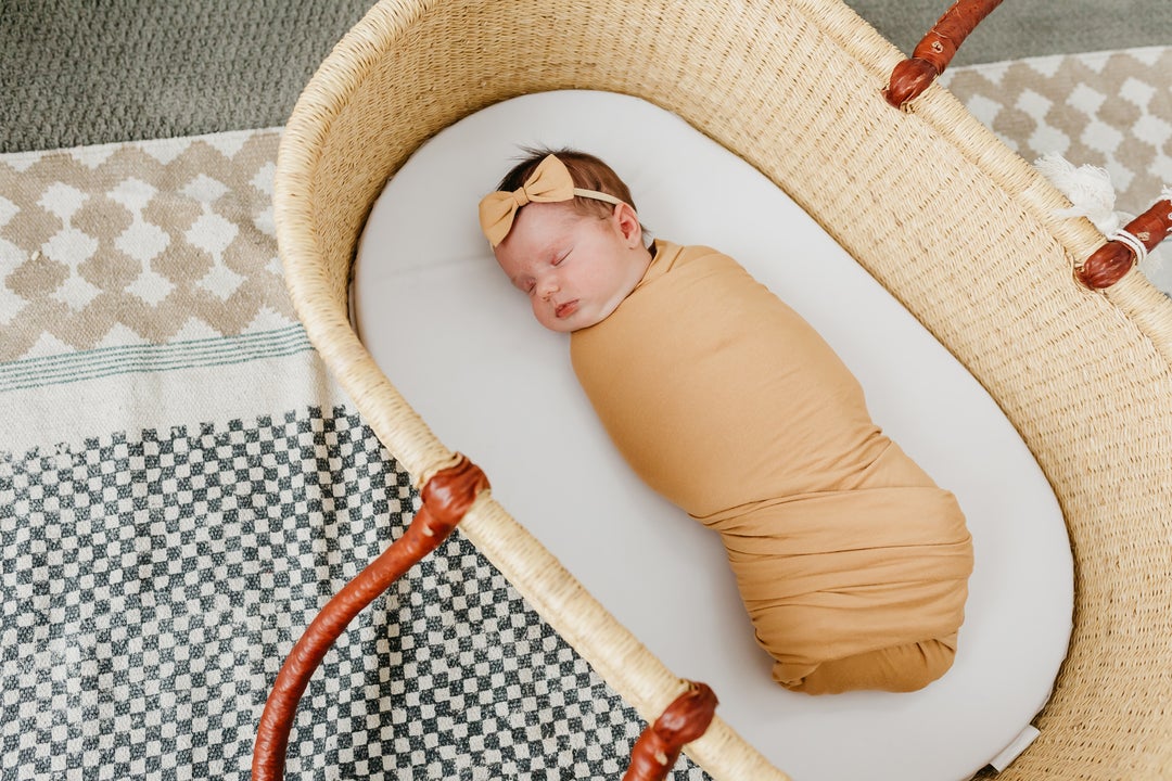 Copper Pearl Nylon Bowtie Headband - Dune