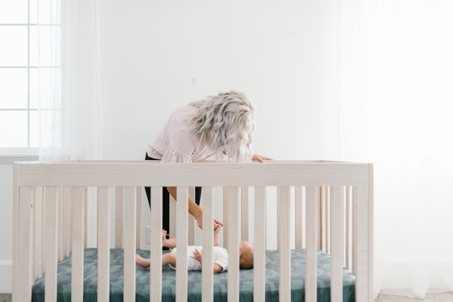 Copper Pearl Crib Sheet - Hunter