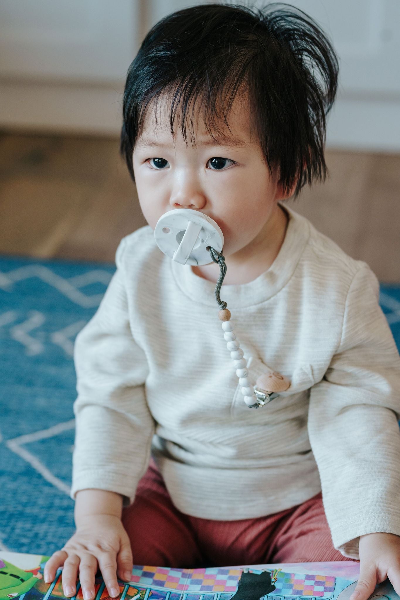 Dapper + Queen The Smokk Pacifier - Carrara