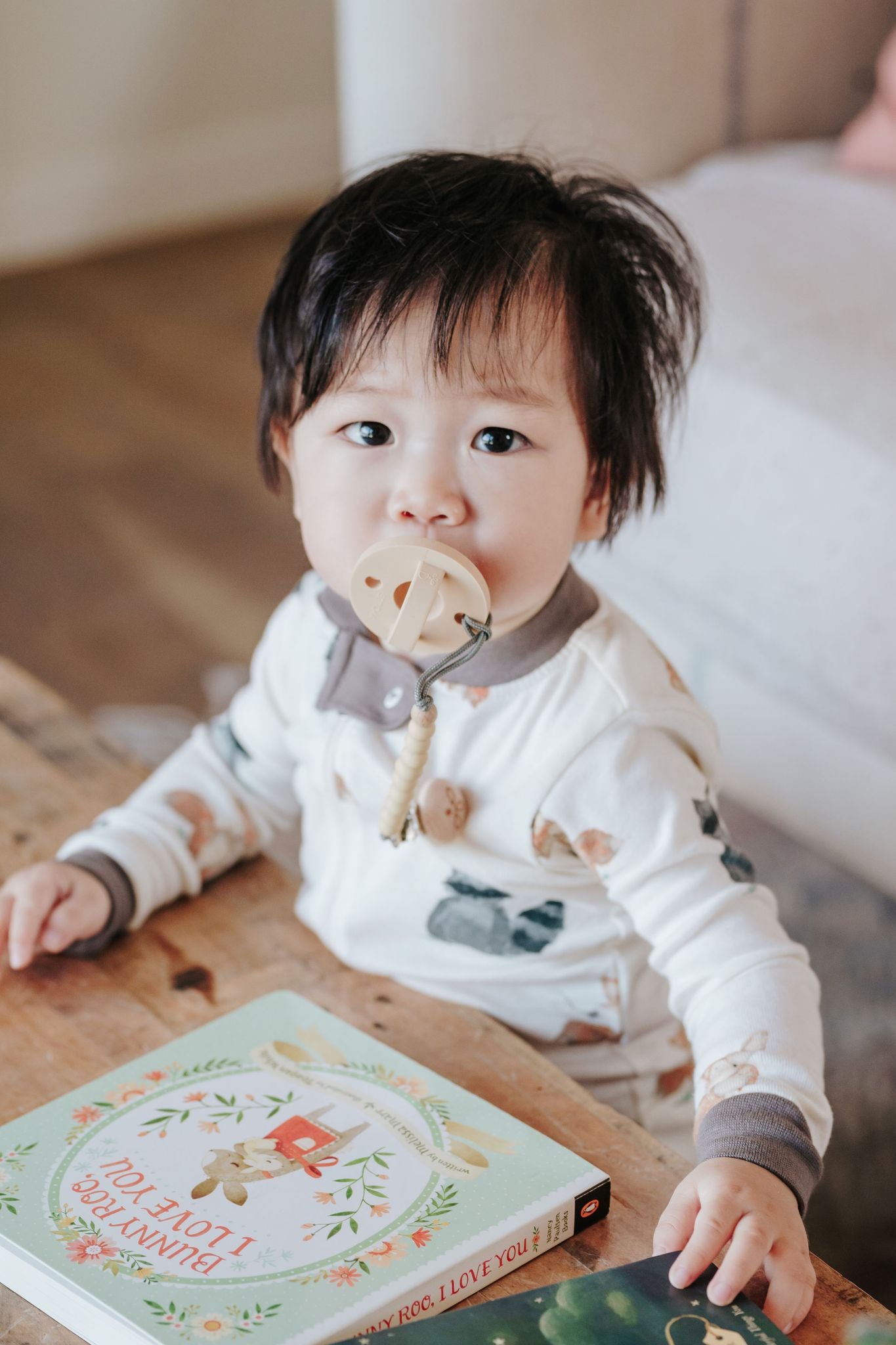 Dapper + Queen The Smokk Pacifier - Mocha