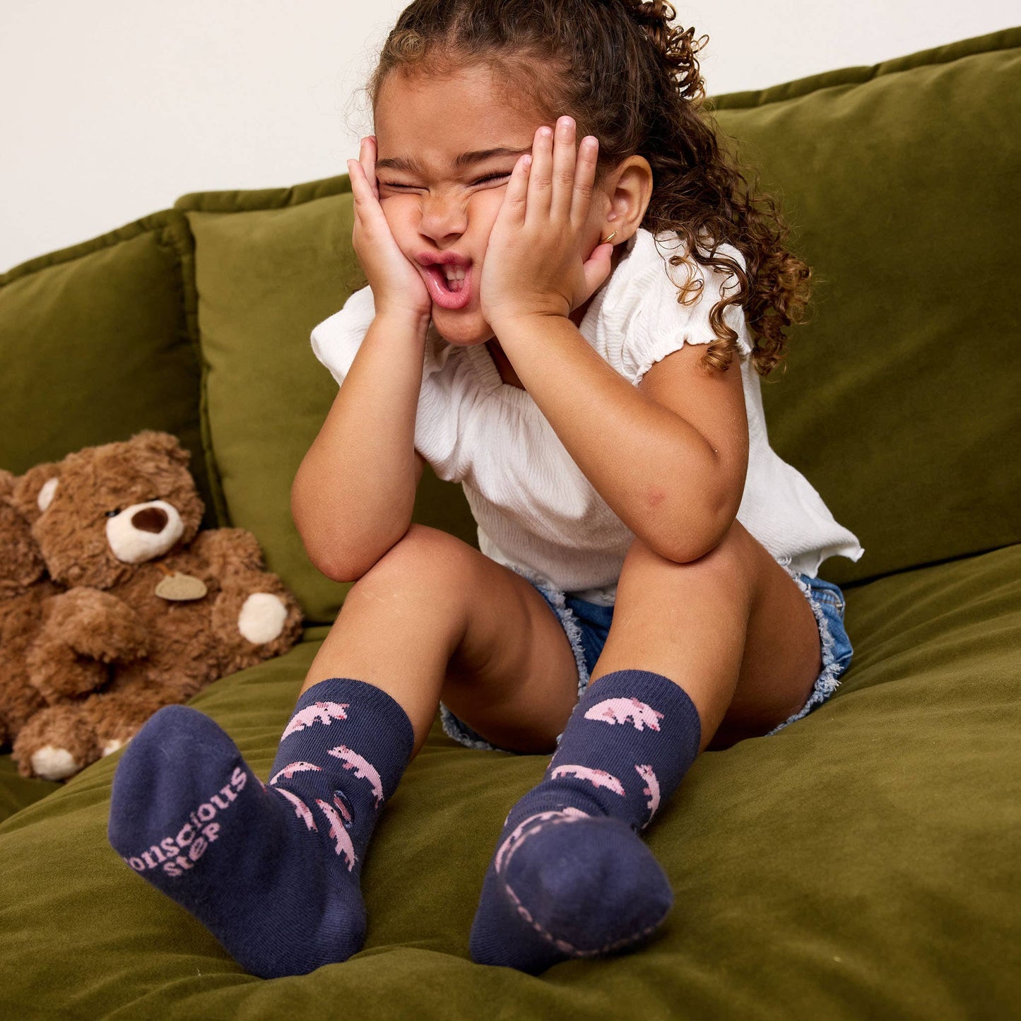 Kids Socks that Save Pigs (blue with pigs)