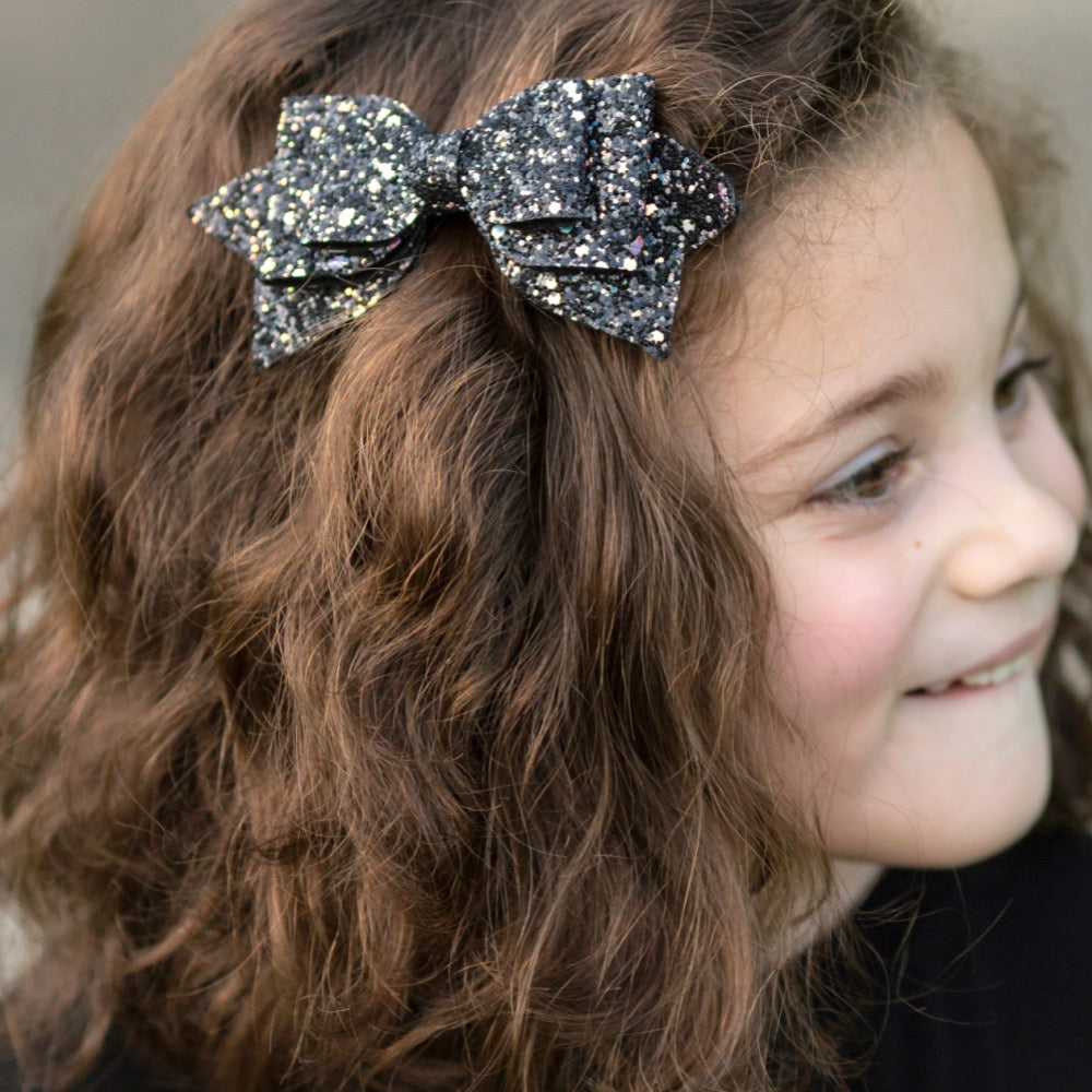 Large Glittery Bow Clippies