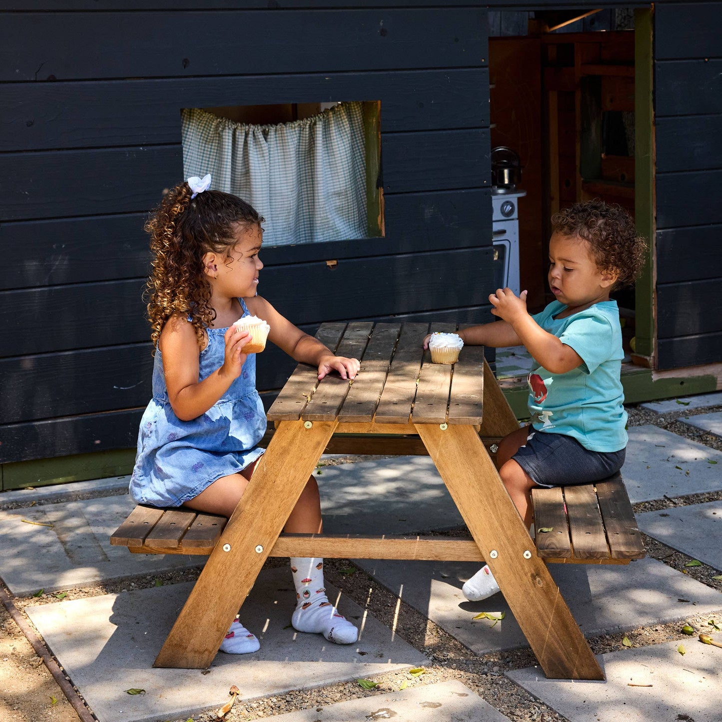 Kids Socks that Provide Meals (Blue Cupcakes)