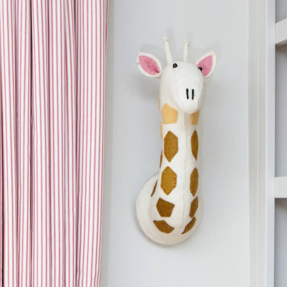 Medium Giraffe Head | Room Décor