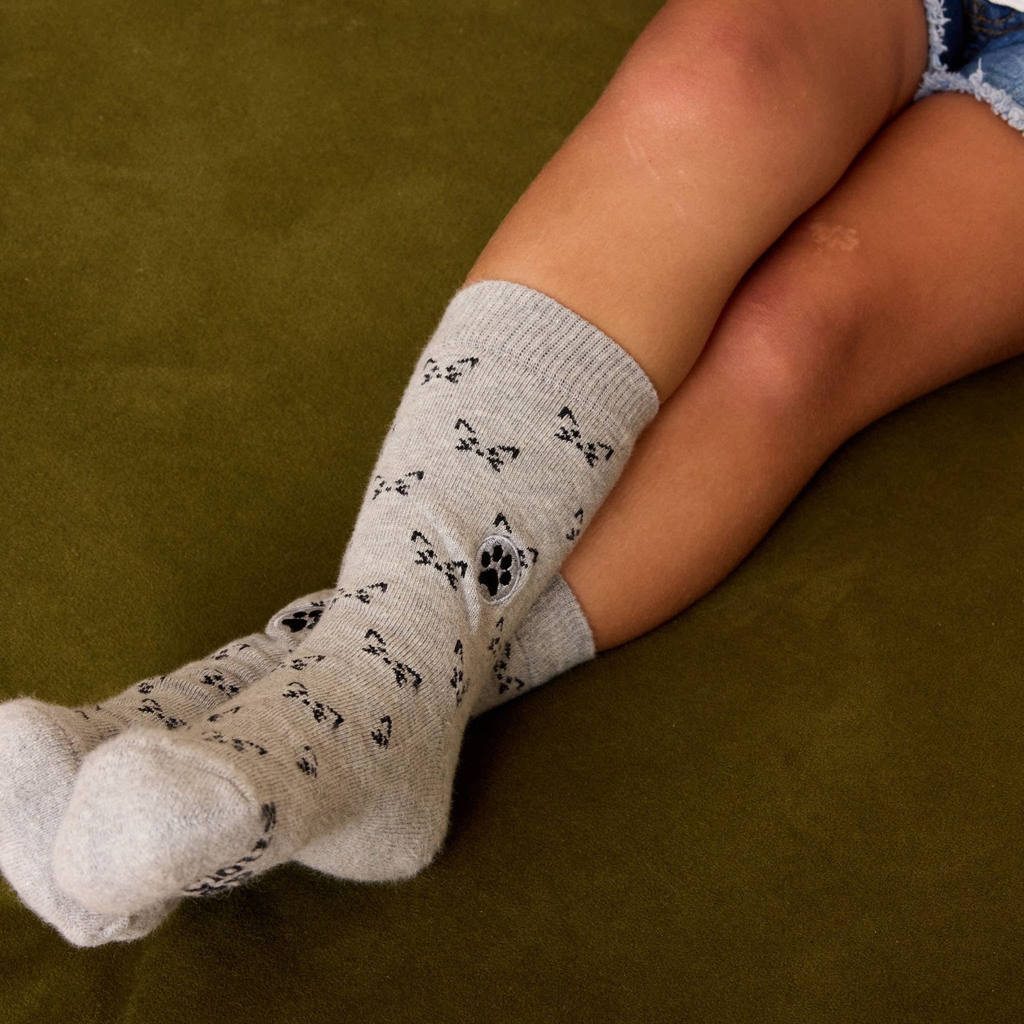 Kids Socks that Save Cats (grey with black cats)
