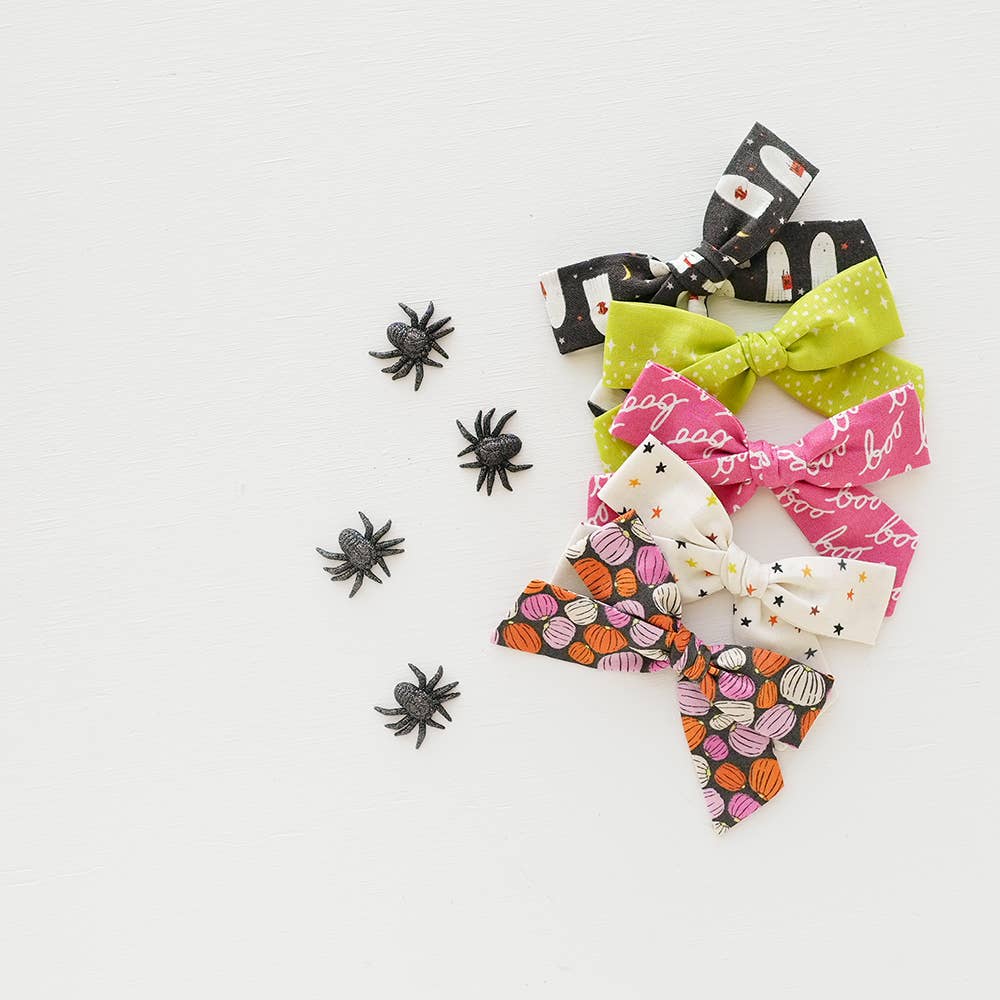 Magic - Handtied Bow