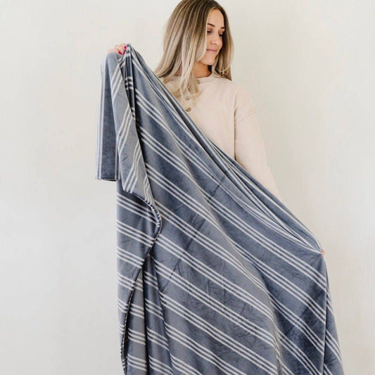Minky Stretch | XL | Throw Blanket