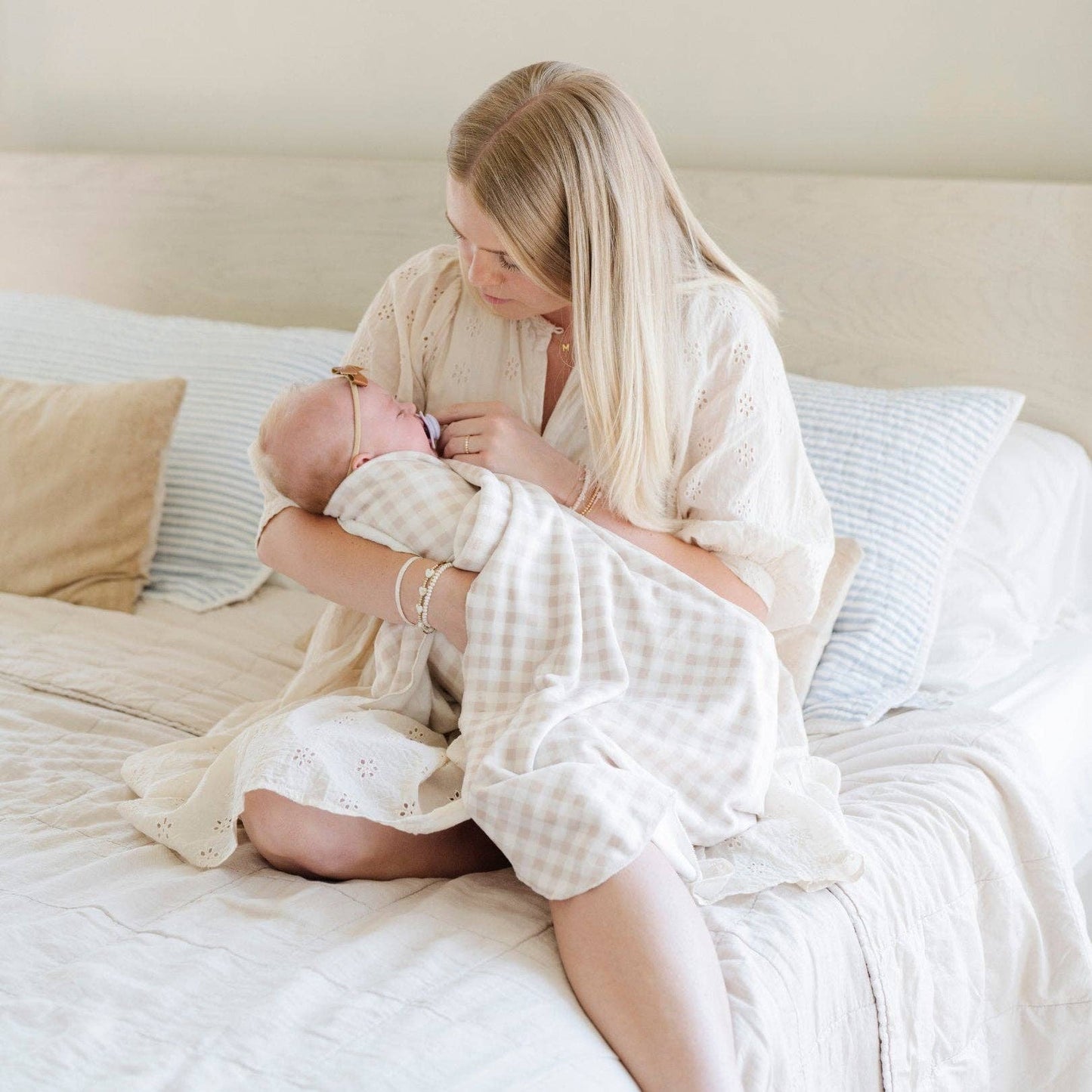 MINKY STRETCH LUXE SWADDLE/BLANKET