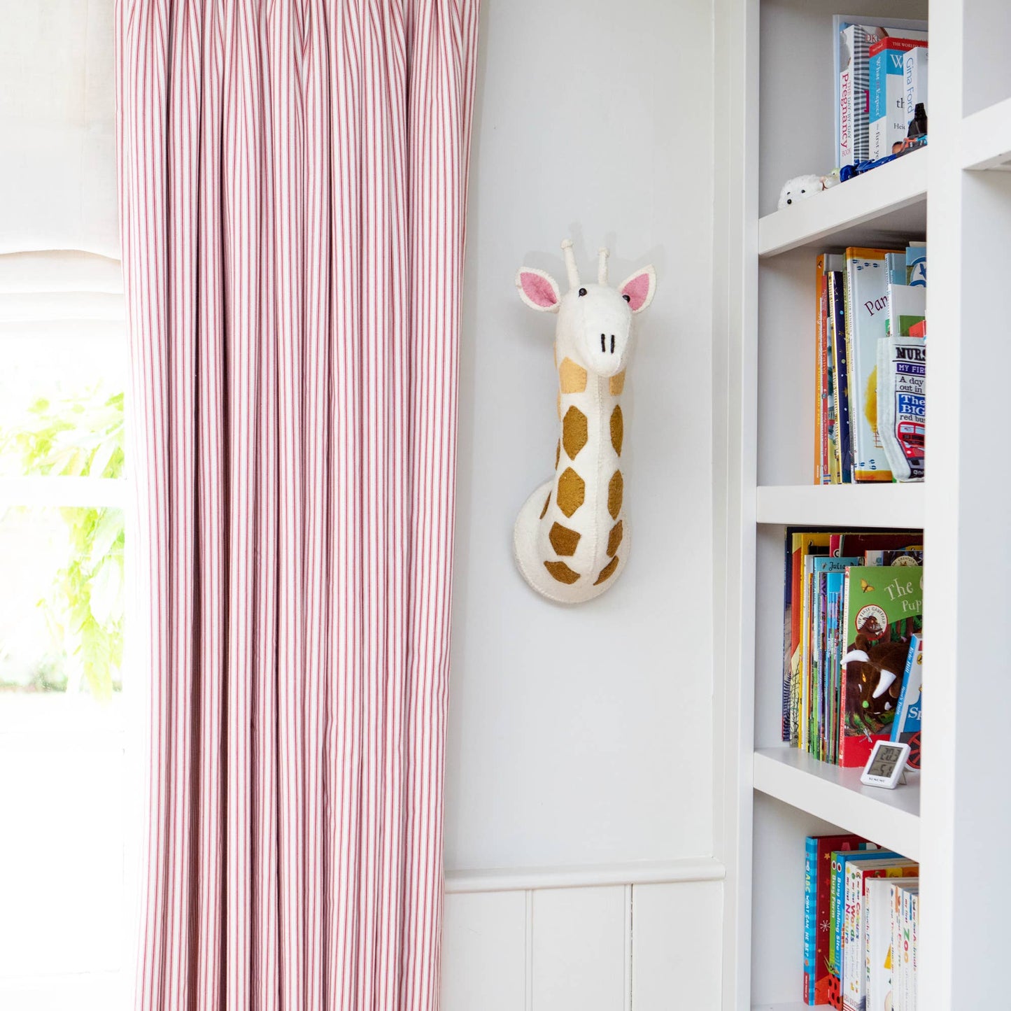 Medium Giraffe Head | Room Décor