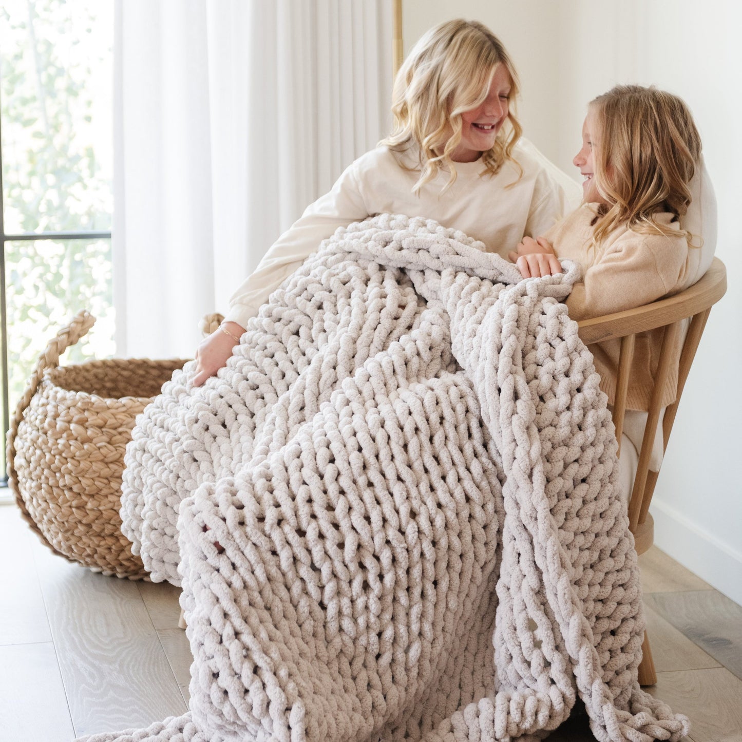 Moonbeam Chunky Knit Large Throw Blanket