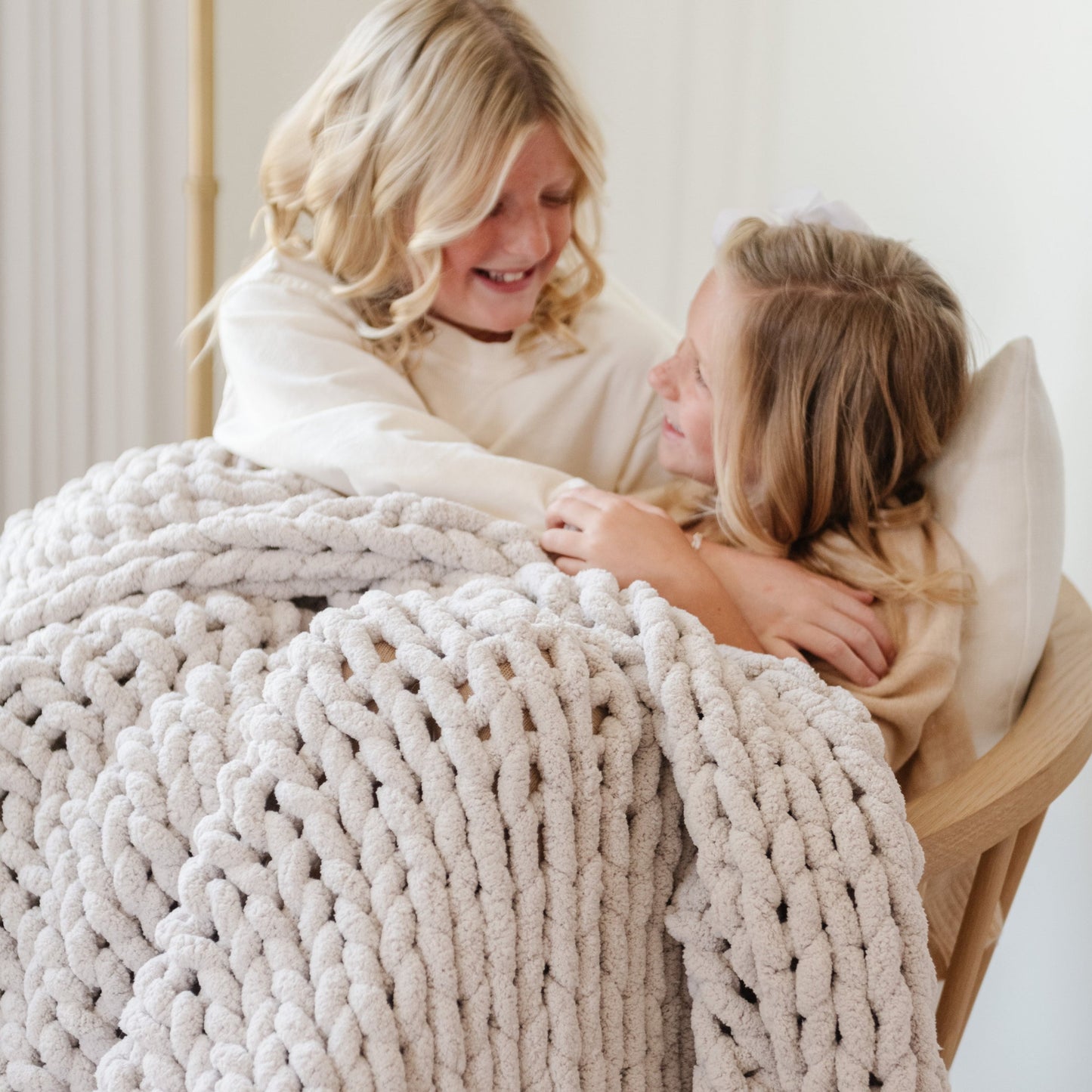 Moonbeam Chunky Knit Large Throw Blanket