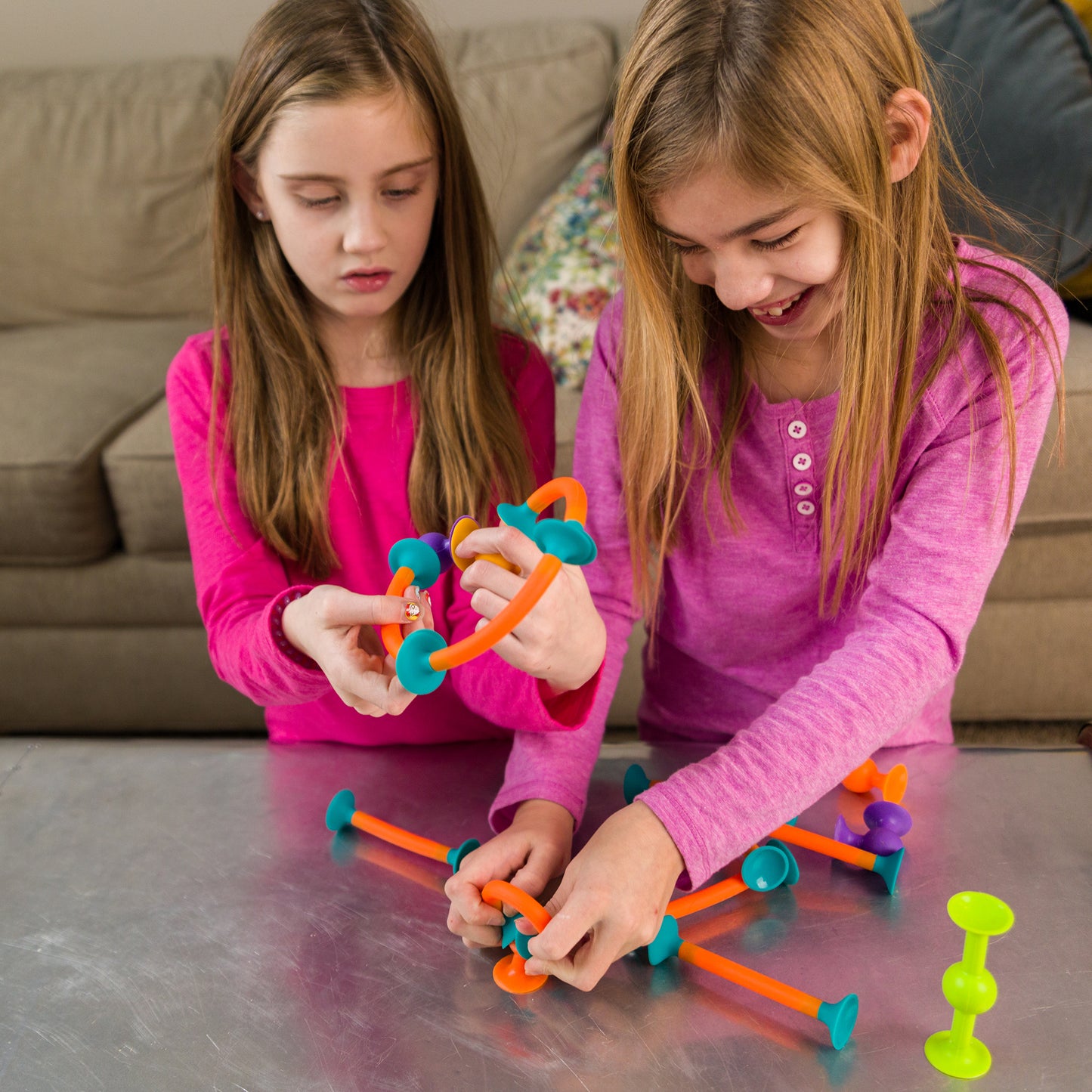Squigz Toobz - Fat Brain Toys