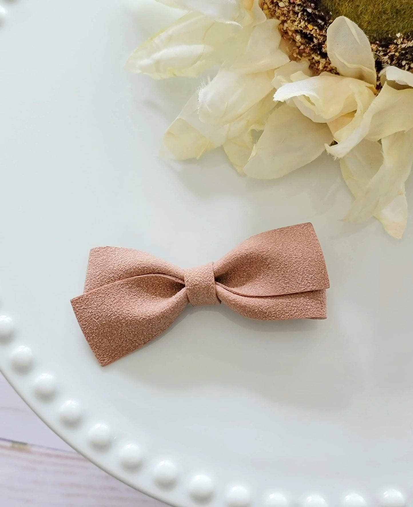 Anastasia Bow - Blush